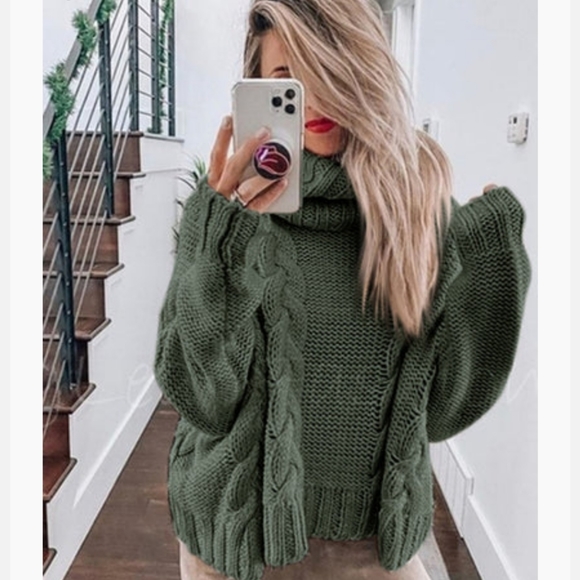 #13 Green Chunky Sweater - Picture 4 of 7
